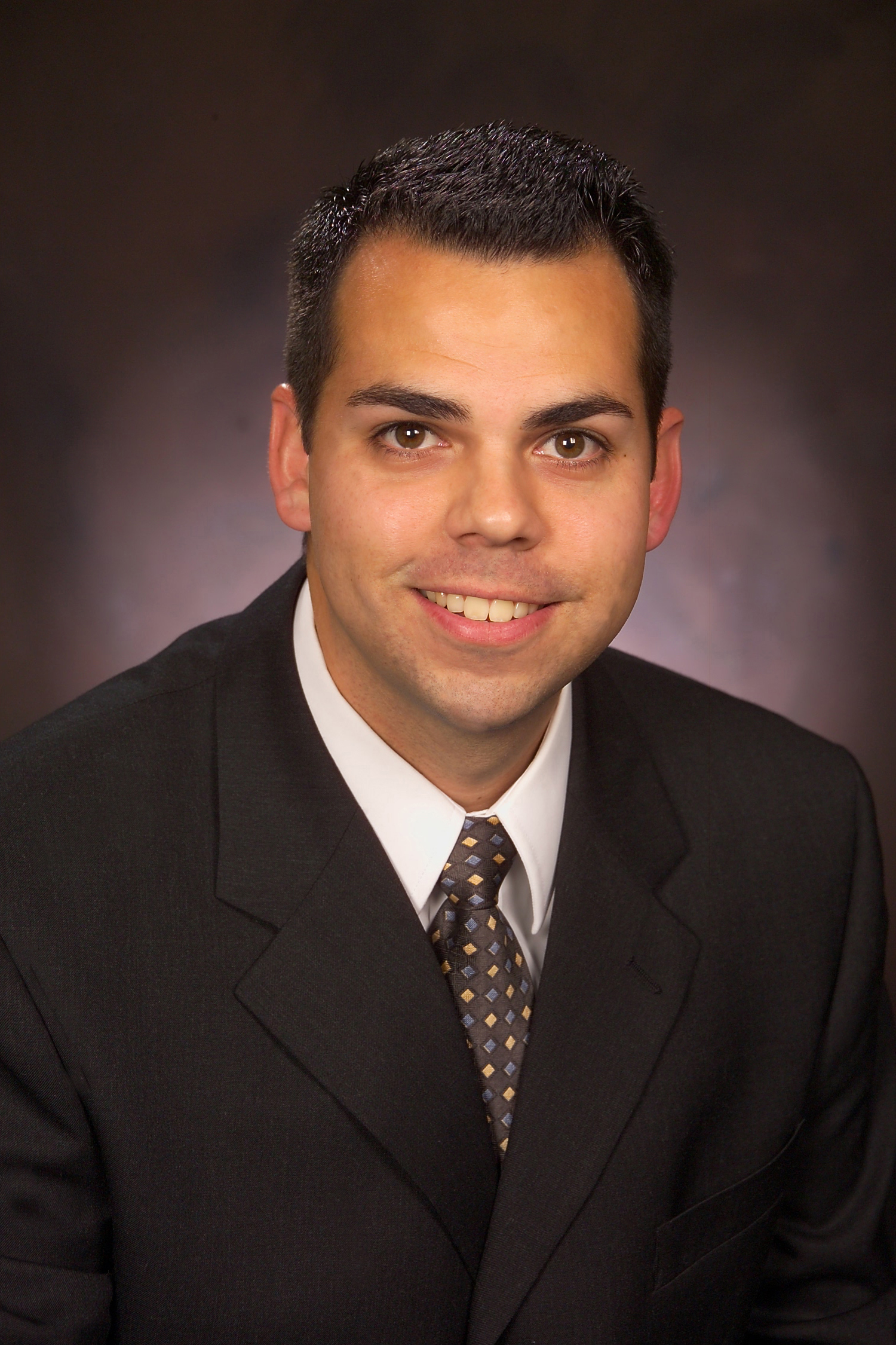 Daniel Riley bio image